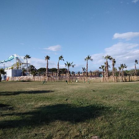 Camping 4 Etoiles Le Lac Des Reves Pérols 客房 照片