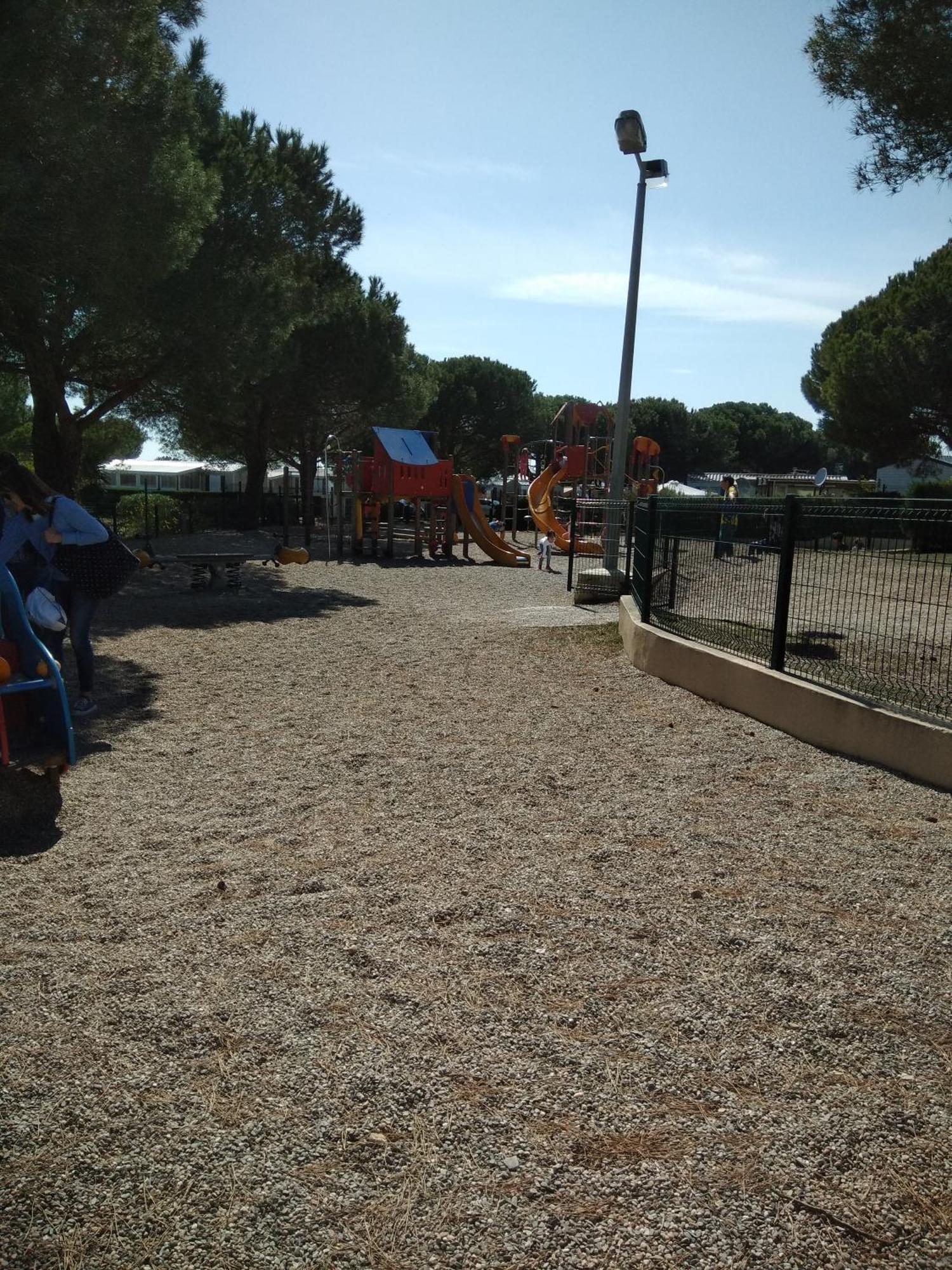 Camping 4 Etoiles Le Lac Des Reves Pérols 客房 照片
